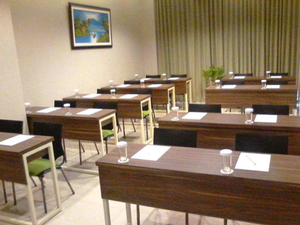 Dpalma Hotel Bandung Eksteriør billede