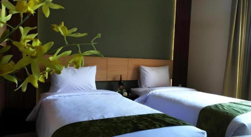Dpalma Hotel Bandung Eksteriør billede